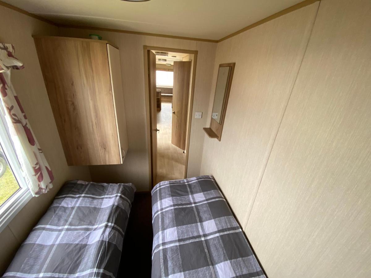 3 Bed 8 Berth Caravan In California Cliffs - M1 Great Yarmouth Exterior foto